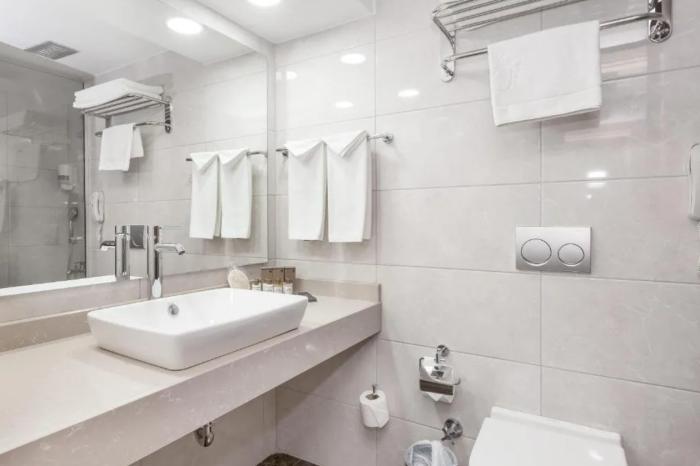 Salamis Bay Conti Resort Hotel & Casino Ammókhostos Rom bilde Bathroom